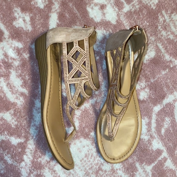 Dolce Mojo Moxy Size 9 tan sandal with bronze sequin - Picture 2 of 6